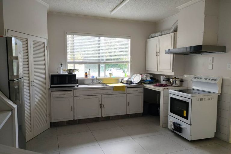 Photo of property in 3 Brook Street, Milford, Auckland, 0620