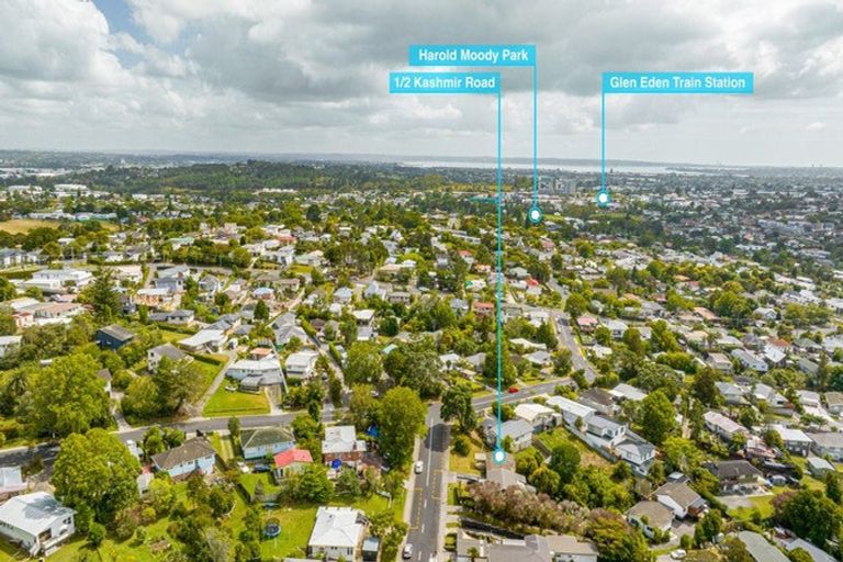 Photo of property in 1/2 Kashmir Road, Glen Eden, Auckland, 0602