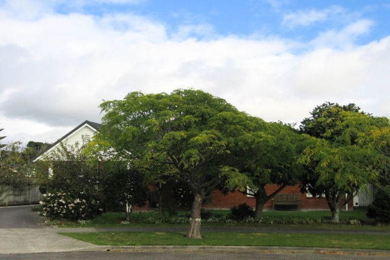 Photo of property in 7 Oak Bay, Waikanae, 5036