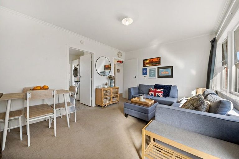 Photo of property in 1/37a Mcintyre Road, Mangere Bridge, Auckland, 2022