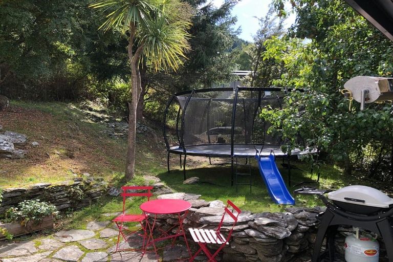 Photo of property in 39 Arawata Terrace, Fernhill, Queenstown, 9300