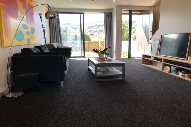 Photo of property in 74u3 Derwent Street, Island Bay, Wellington, 6023