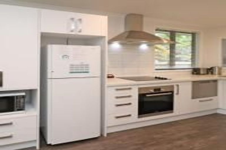 Photo of property in 317 Cambridge Road, Hillcrest, Hamilton, 3216