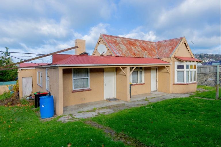 Photo of property in 191 South Road, Caversham, Dunedin, 9012