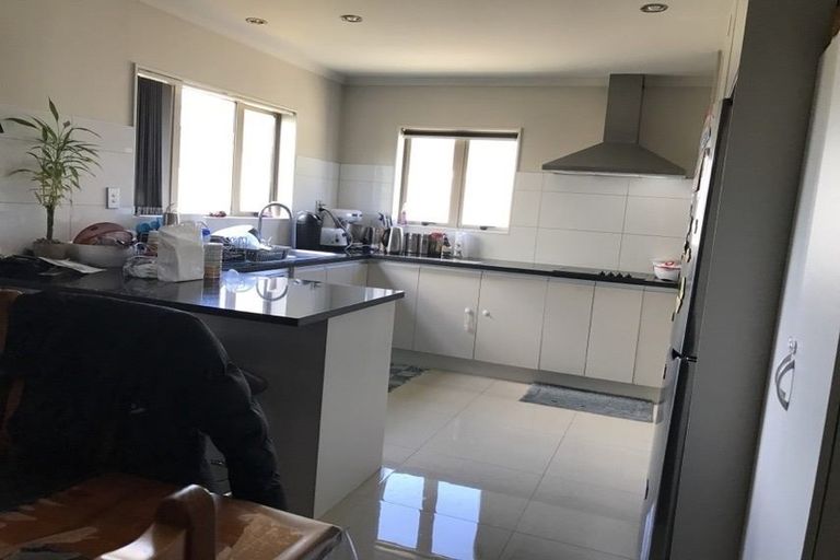 Photo of property in 15a Vine Street, Mangere East, Auckland, 2024