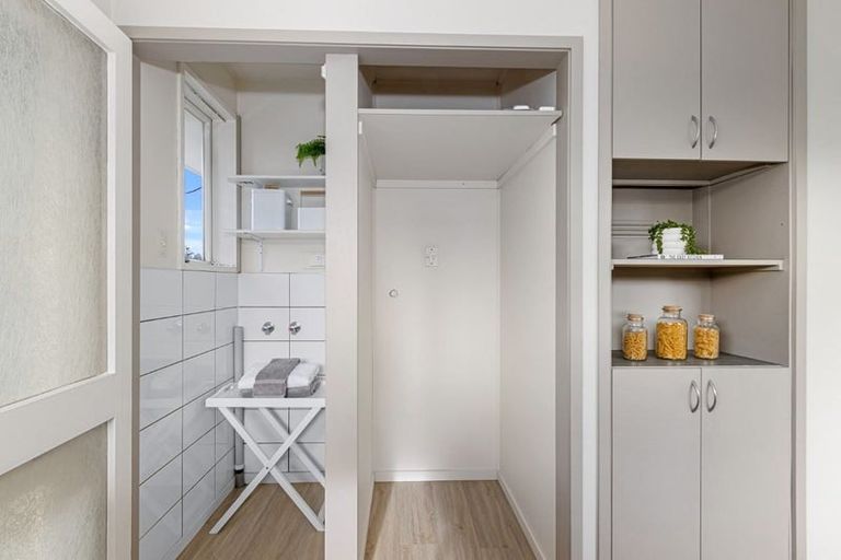 Photo of property in 124 Lake Terrace Road, Burwood, Christchurch, 8061