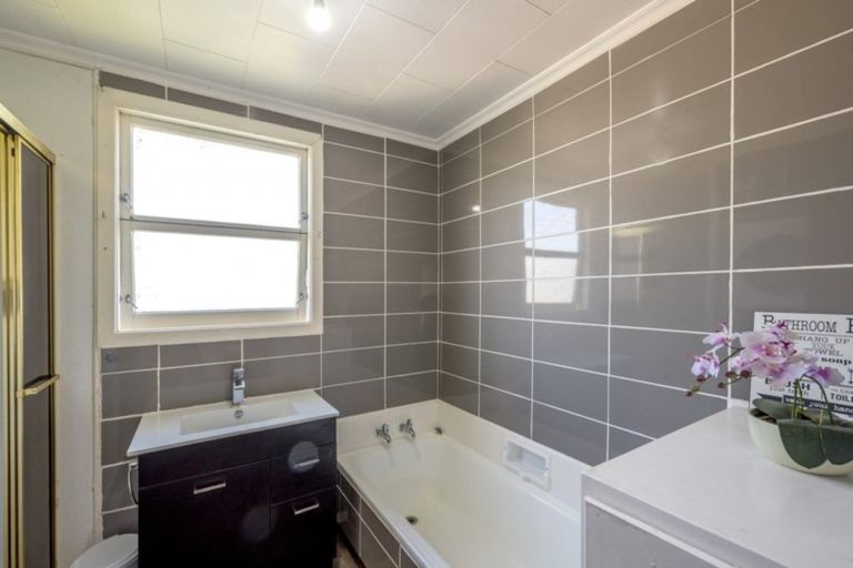 Photo of property in 34 Kennedy Drive, Levin, 5510