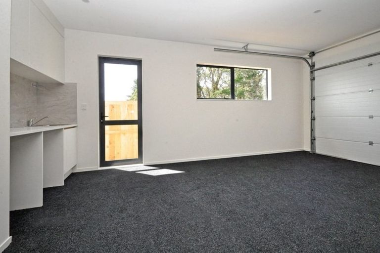 Photo of property in 20 Konoba Avenue, Kumeu, 0810