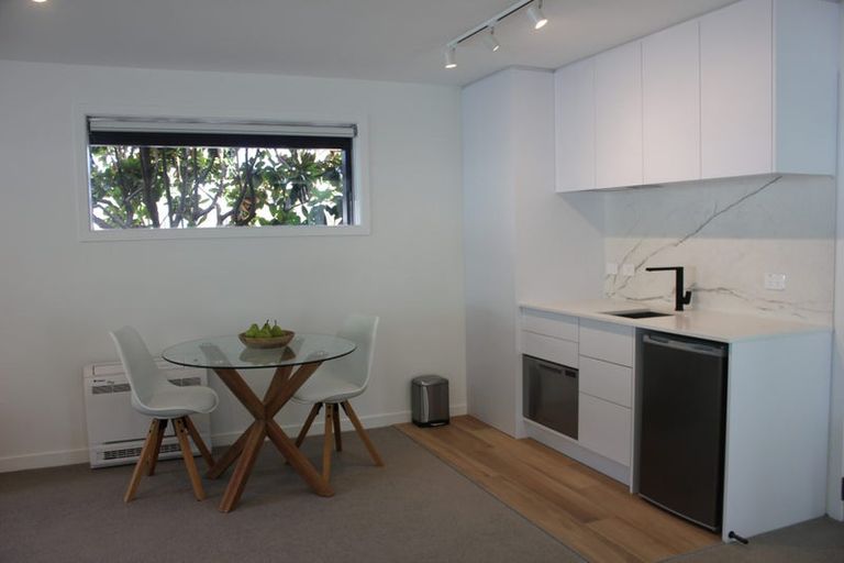 Photo of property in 7 Taumaru Avenue, Lowry Bay, Lower Hutt, 5013