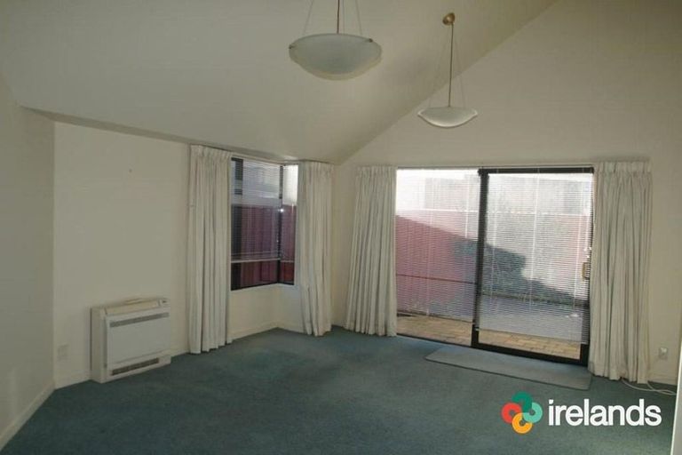 Photo of property in 13a Wiggins Street, Sumner, Christchurch, 8081