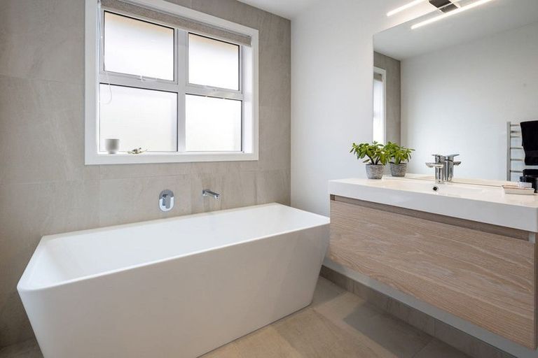 Photo of property in 85 Alan Livingston Drive, Cambridge, 3434