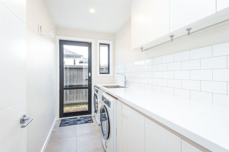 Photo of property in 14 Hazelnut Avenue, Prebbleton, 7604