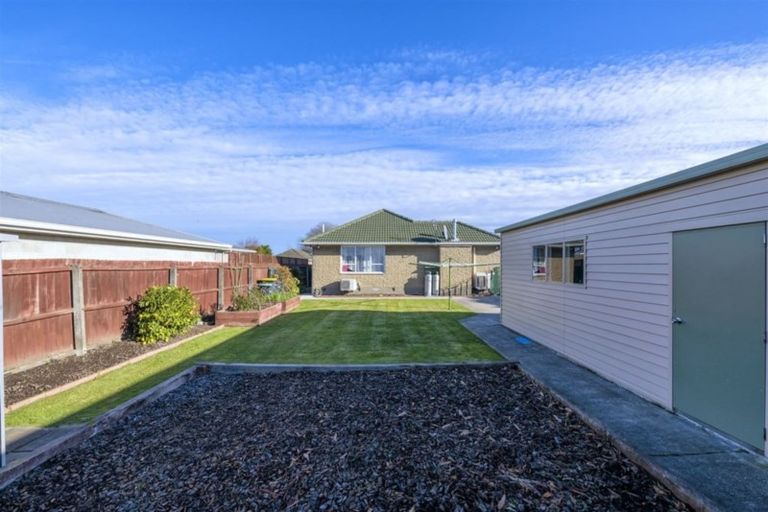 Photo of property in 82 Blankney Street, Hornby, Christchurch, 8042