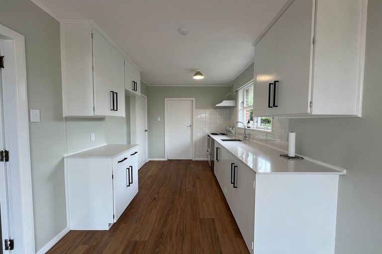 Photo of property in 83 Wai-iti Crescent, Woburn, Lower Hutt, 5010