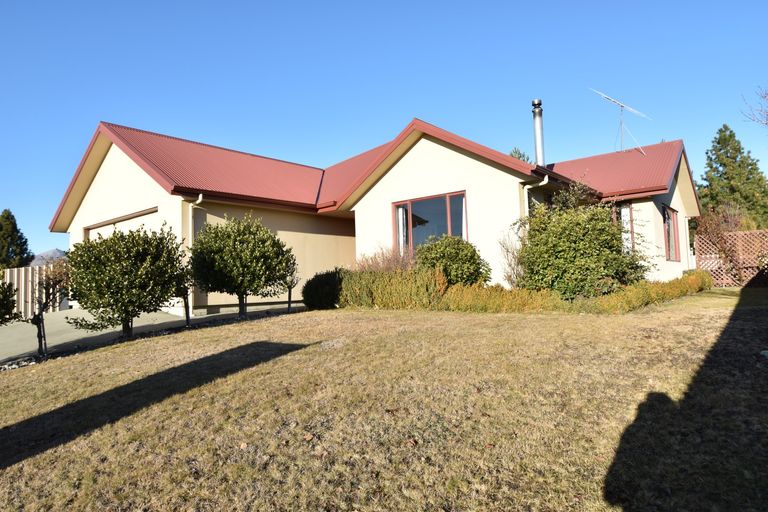 Photo of property in 54 Rhoboro Road, Twizel, 7901