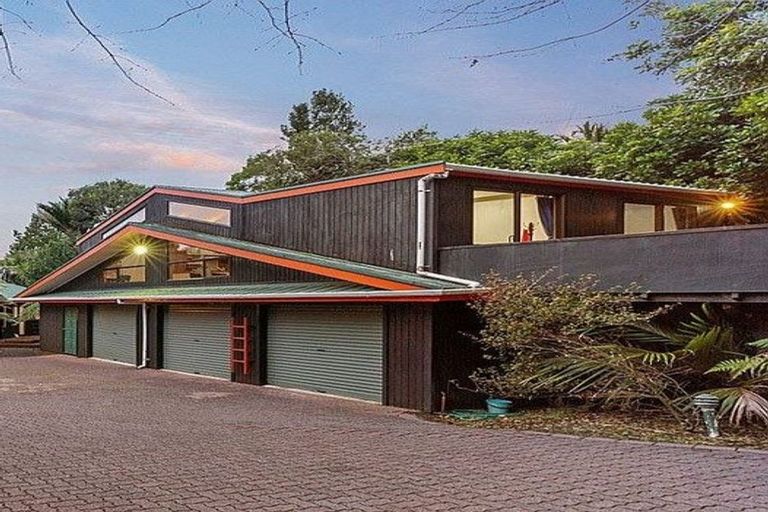 Photo of property in 195a Scenic Drive, Titirangi, Auckland, 0604