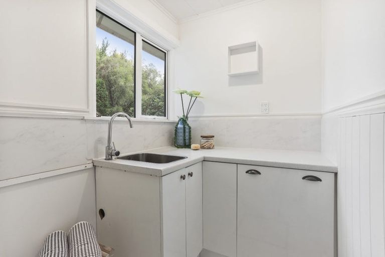 Photo of property in 197a Main North Road, Redwood, Christchurch, 8051
