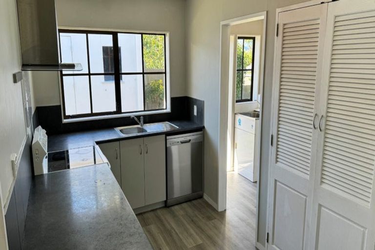 Photo of property in 56 Gray Avenue, Paraparaumu Beach, Paraparaumu, 5032