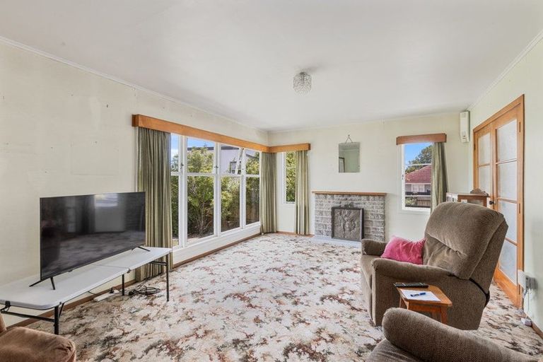 Photo of property in 65 Kervil Avenue, Te Atatu Peninsula, Auckland, 0610