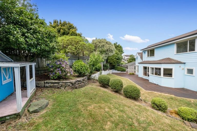 Photo of property in 24 Saunders Close, Whitby, Porirua, 5024
