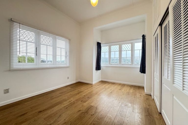 Photo of property in 30 Chesterton Street, Johnsonville, Wellington, 6037