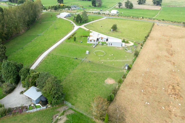 Photo of property in 62 Bowmar Road, Waimumu, Gore, 9774