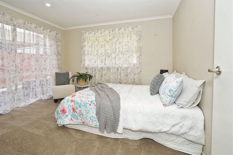 Photo of property in 6 Raddington Way, Huntington, Hamilton, 3210