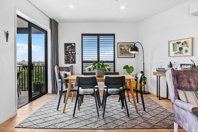 Photo of property in 3/85 Bomb Point Drive, Hobsonville, Auckland, 0616