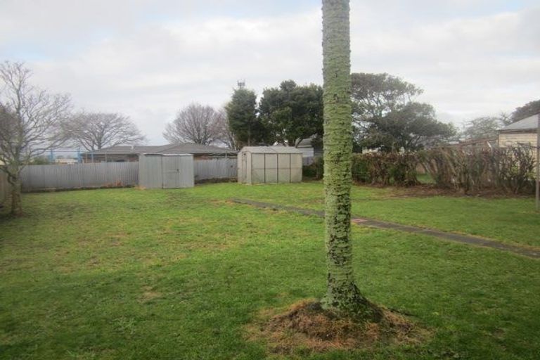 Photo of property in 130 Miranda Street, Stratford, 4332