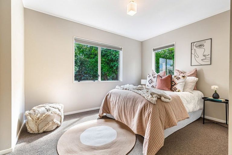 Photo of property in 3 Meynell Court, Glen Eden, Auckland, 0602