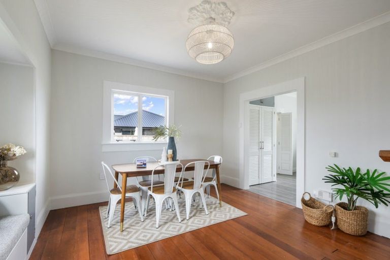Photo of property in 21 Victoria Street, Levin, 5510