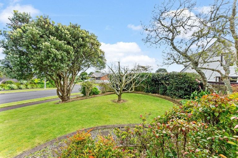 Photo of property in 7 Kaitake Place, Oakura, 4314