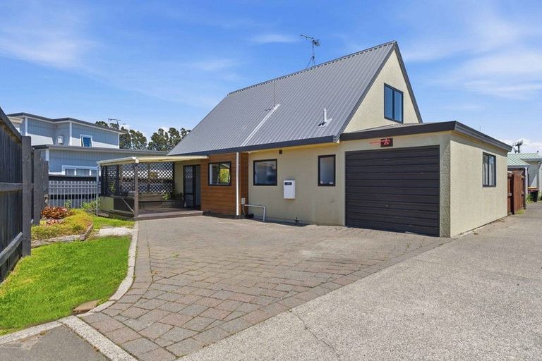 Photo of property in 17a Claridge Place, Mount Maunganui, 3116