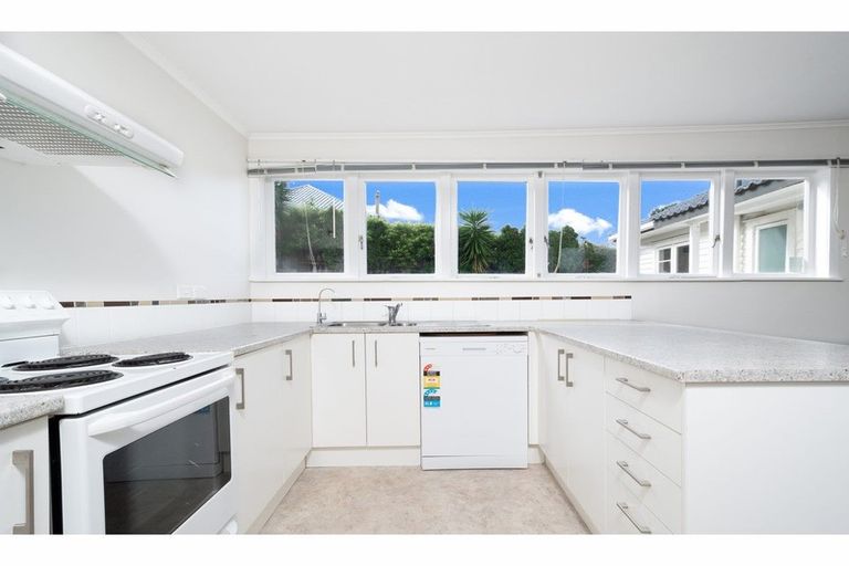 Photo of property in 5 Northfield Road, Waitakere, Auckland, 0816