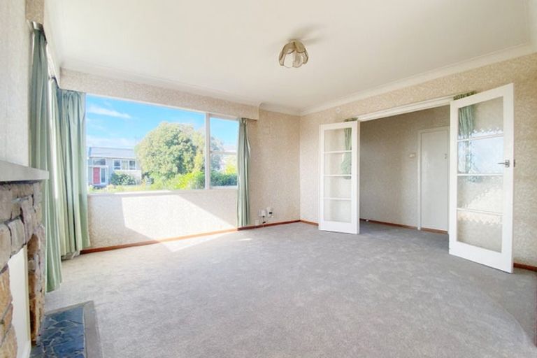 Photo of property in 58 Marlborough Avenue, Glenfield, Auckland, 0629