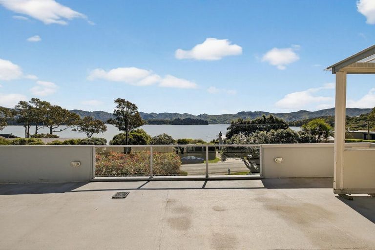 Photo of property in 420 Marine Drive, Charteris Bay, Lyttelton, 8971