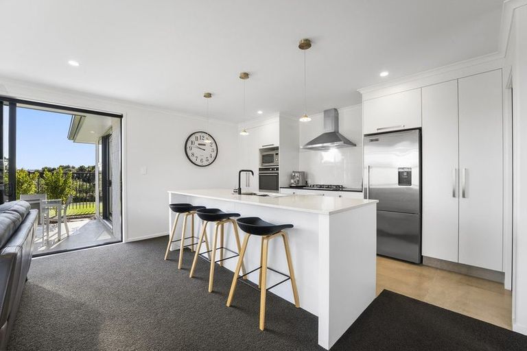 Photo of property in 38 Drabble Crescent, Papamoa Beach, Papamoa, 3118