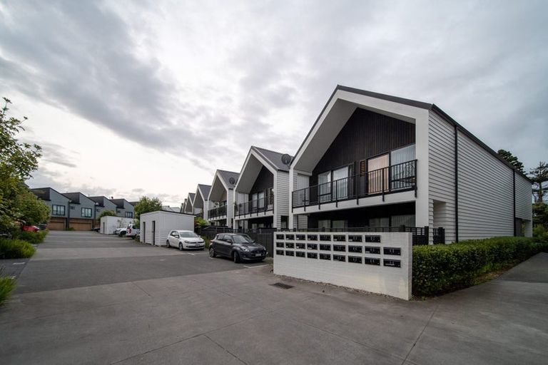 Photo of property in 80 Rangihina Road, Hobsonville, Auckland, 0616