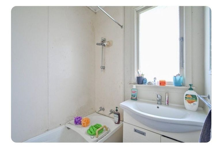 Photo of property in 7 Livingstone Avenue, Nawton, Hamilton, 3200