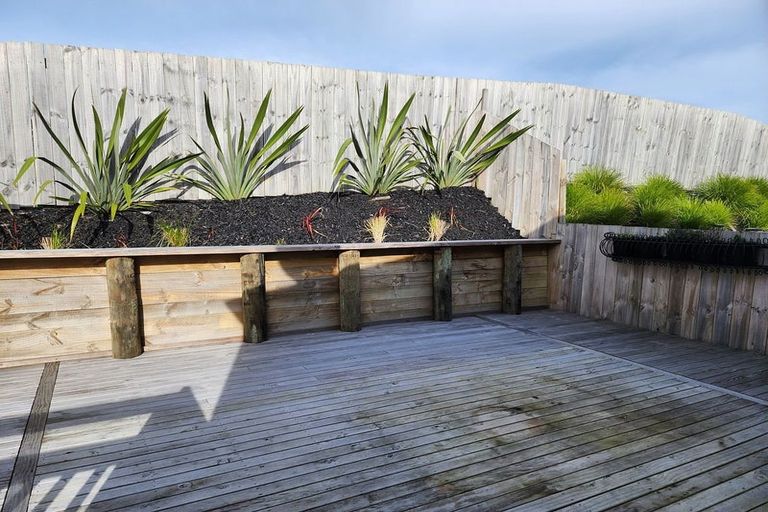 Photo of property in 36a Poruru Close, Papakura, 2110