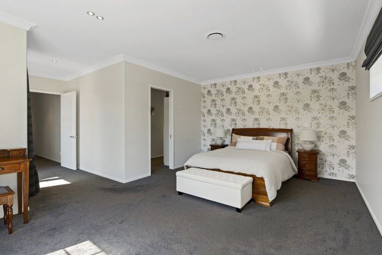 Photo of property in 7 Westall Lane, Avonhead, Christchurch, 8042