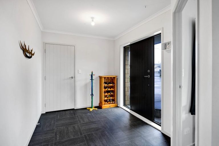 Photo of property in 57 Seyton Street, Stratford, 4332