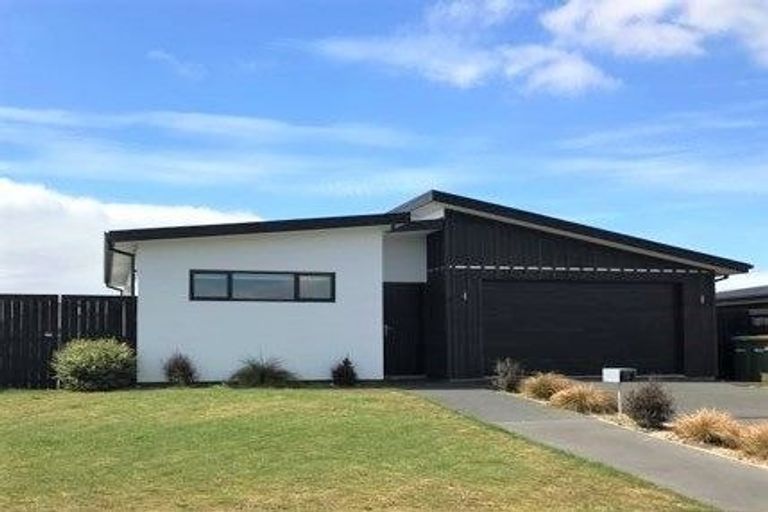 Photo of property in 11 Longcot Drive, Rolleston, 7615