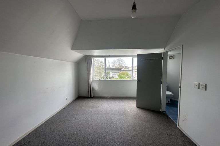 Photo of property in 2/11 Richard Avenue, Bucklands Beach, Auckland, 2014