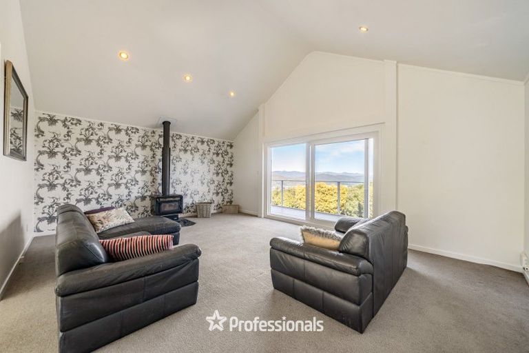 Photo of property in 13 Wilson Grove, Normandale, Lower Hutt, 5010