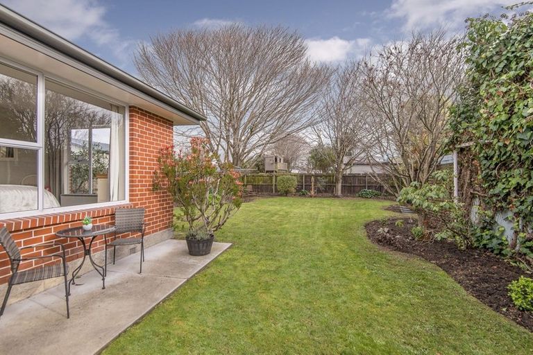 Photo of property in 11 Croziers Road, St Albans, Christchurch, 8052