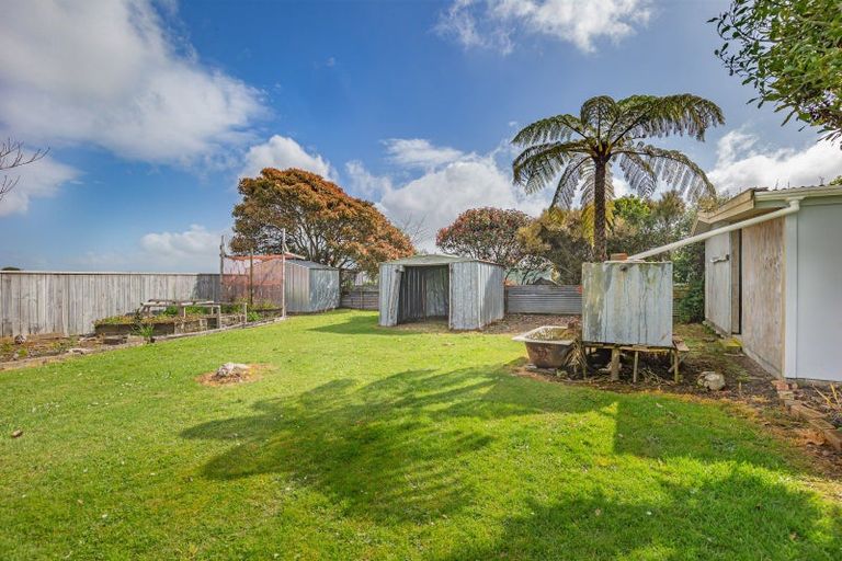 Photo of property in 57 Kuku Beach Road, Kuku, Levin, 5570