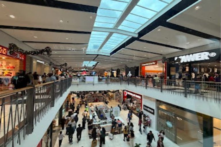 Photo of property in 21 Elizabeth Street, Moera, Lower Hutt, 5010