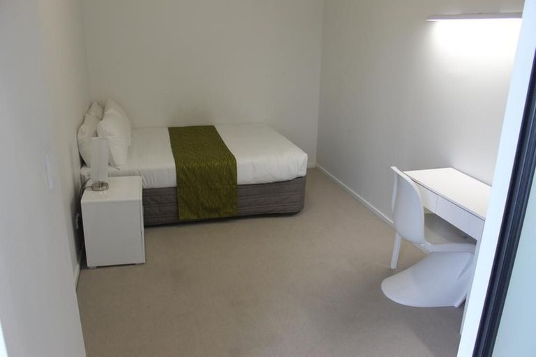 Photo of property in Twin Towers, 411/17 Putney Way, Manukau, Auckland, 2104