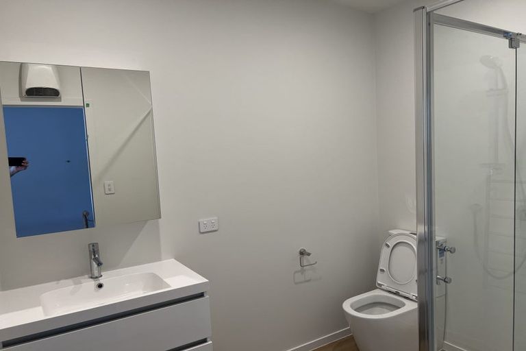 Photo of property in 6/2 Stokes Avenue, Te Atatu Peninsula, Auckland, 0610